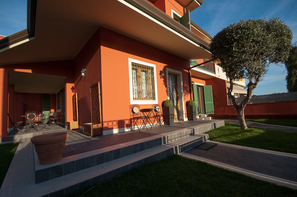 I Frutteti "Affitta Camere" Camaiore Exterior photo